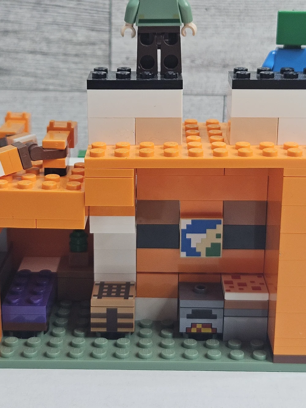 Minecraft LEGO Set with 11 Figures and Accessories